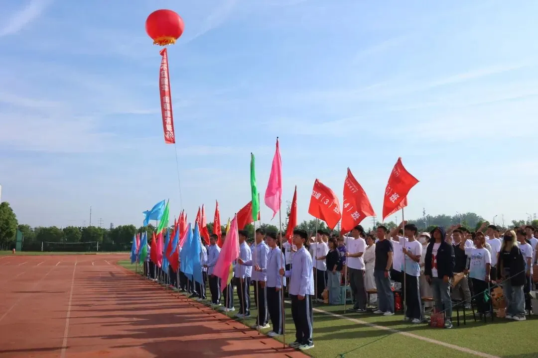乘风奔跑,亮剑中考|第四开明中学第三届 “青春酷跑” 励志活动圆满举行-第27张图片-四季读书网