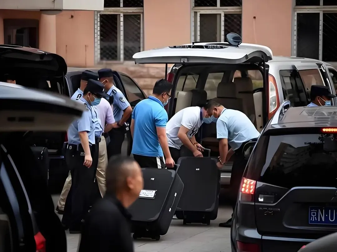 高考试卷押运堪比核武器运输?5大绝密细节,读懂国人最硬核的公平-第2张图片-四季读书网