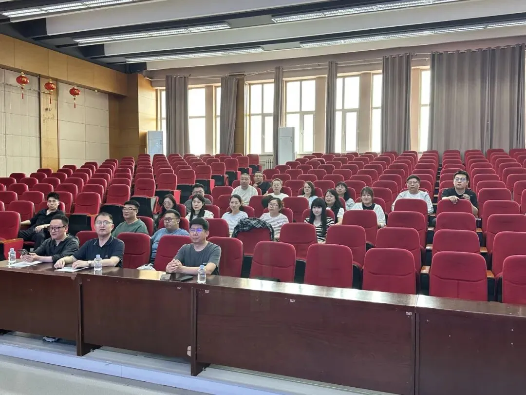 工作室简讯|复盘中考明方向,精研教材促提质-第10张图片-四季读书网