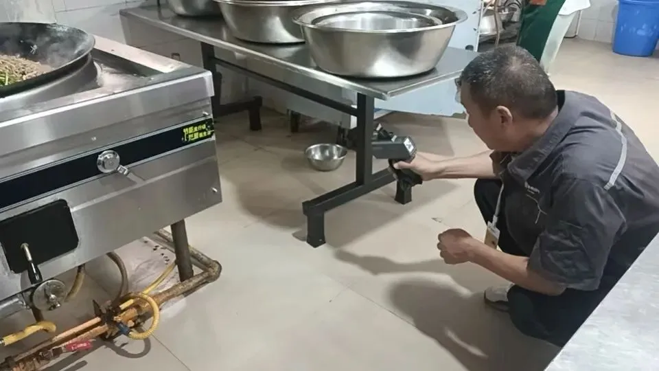 护航中考|多部门联合排查除隐患,凝心聚力守护腾达学子中考路-第6张图片-四季读书网