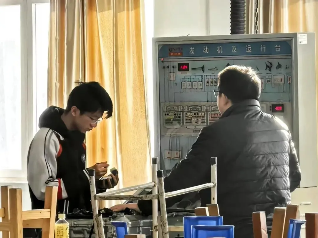 中考压线入学!珠海理工学子圆梦公办本科!-第29张图片-四季读书网