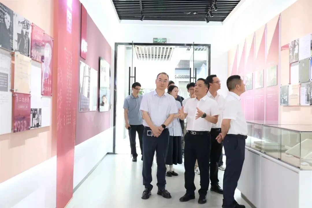 璞视快讯 | 护航中考 聚力提质 —— 鹿城区副区长王永林一行莅临温州市南浦实验中学教育集团开展考点专项检查与督导调-第14张图片-四季读书网