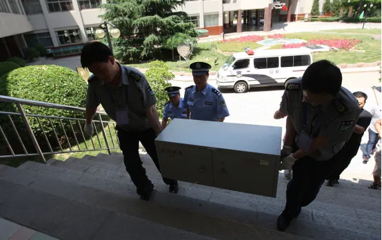 高考试卷为何鲜少采用空运?-第1张图片-四季读书网