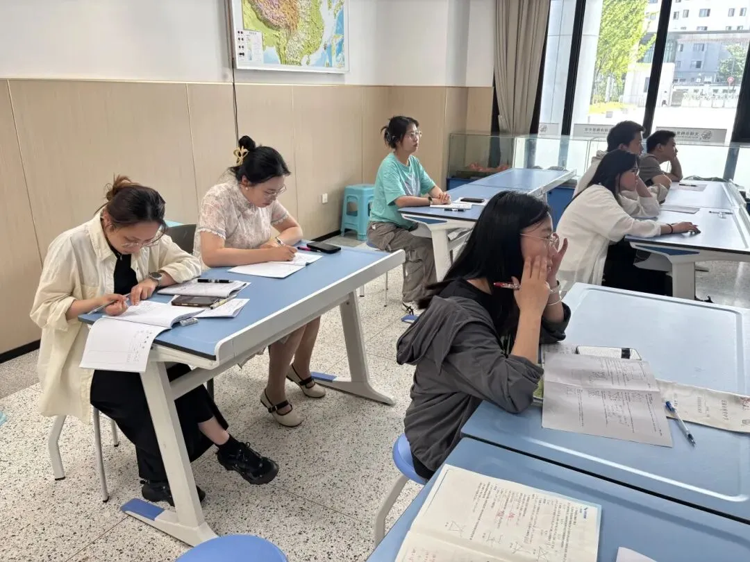 教研聚焦|同课异构细研试卷 深耕课堂赋能成长——梅里中学数学组教研活动-第17张图片-四季读书网