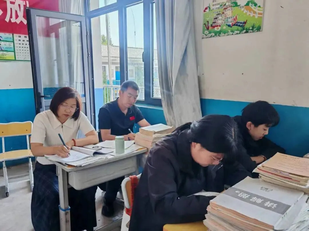 教研办到东城铺学校督导中考备考工作-第7张图片-四季读书网
