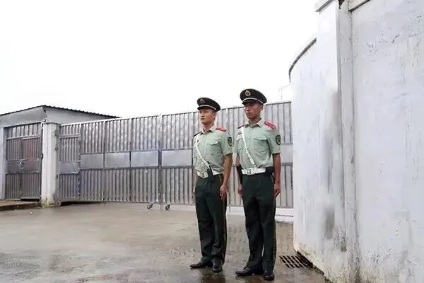 高考试卷这样的“国家绝密”,是如何护送的?-第2张图片-四季读书网