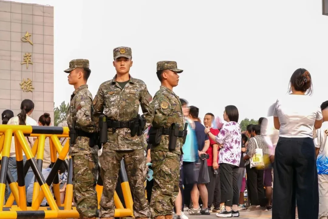 高考试卷这样的“国家绝密”,是如何护送的?-第16张图片-四季读书网