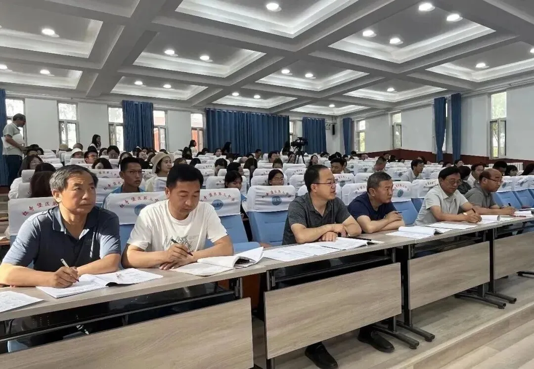 ＂面向中考 高效复习”——红寺堡区第三中学开展关于素养导向下的备考专题教研活动-第3张图片-四季读书网