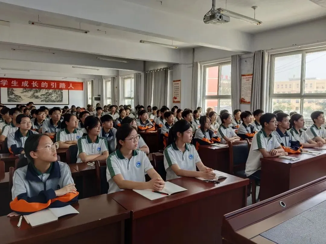 轻松备考 为梦护航!河南省12355中考减压活动走进常村镇中心学校-第4张图片-四季读书网