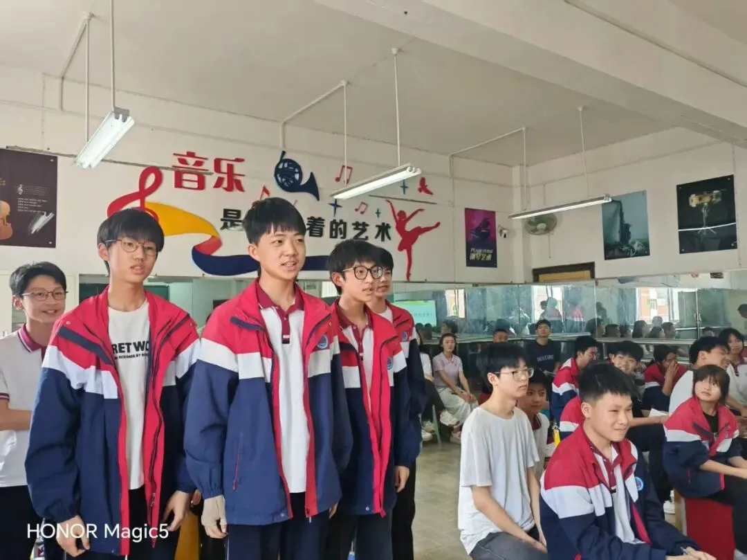 暖心护航中考・呵护心灵成长——巫溪县心理健康教育团队赴文峰初中开展学生心理调适暨师生心理健康关爱专项活动-第5张图片-四季读书网