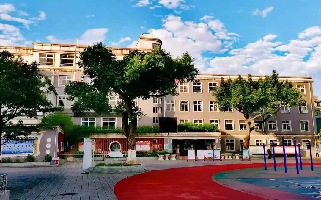 从容相伴,助力中考——初三家长中考考前心理调适指南-第15张图片-四季读书网
