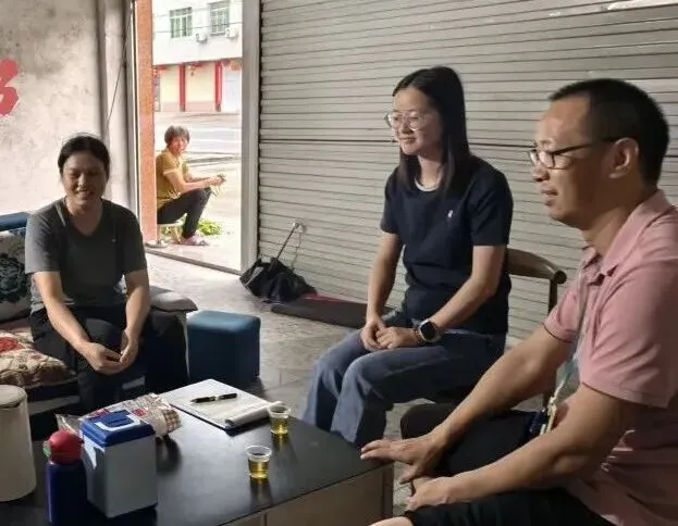 暖心家访送助力,家校携手护中考——油溪中学开展九年级家访活动-第10张图片-四季读书网