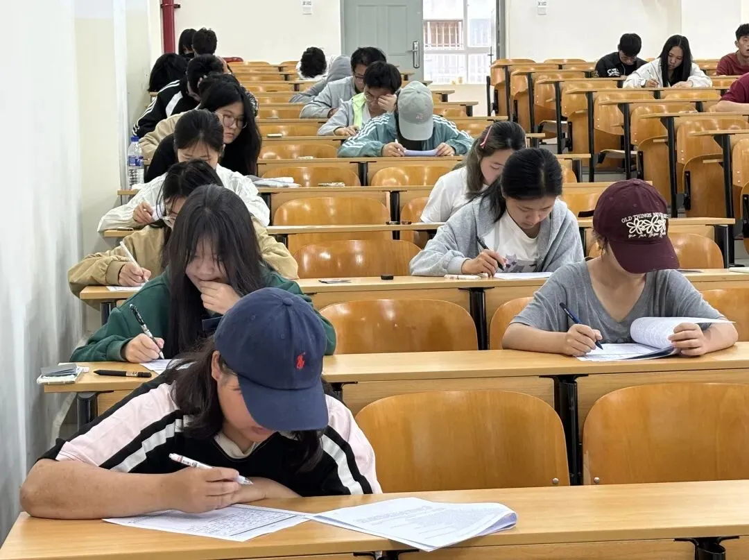 以考促学,备战四级|农生学院第三期四级模拟考试顺利举行-第4张图片-四季读书网