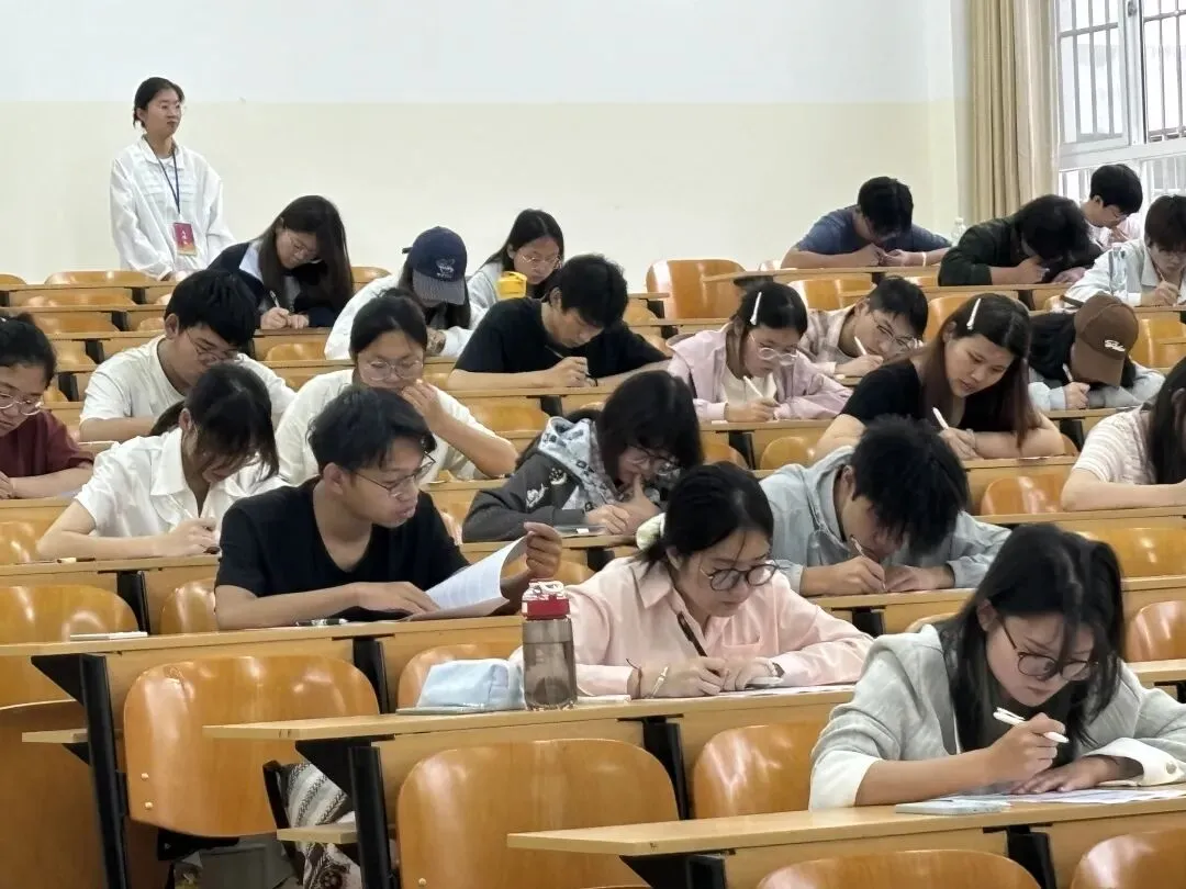 以考促学,备战四级|农生学院第三期四级模拟考试顺利举行-第6张图片-四季读书网