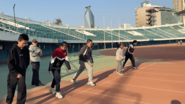 体育中考提分+体能+减脂,10岁以上暑假特训来袭!-第25张图片-四季读书网