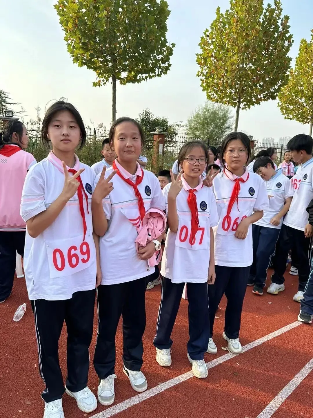 中考倒计时7天|心怀热爱,向阳而生——2023级7班风采展示-第17张图片-四季读书网