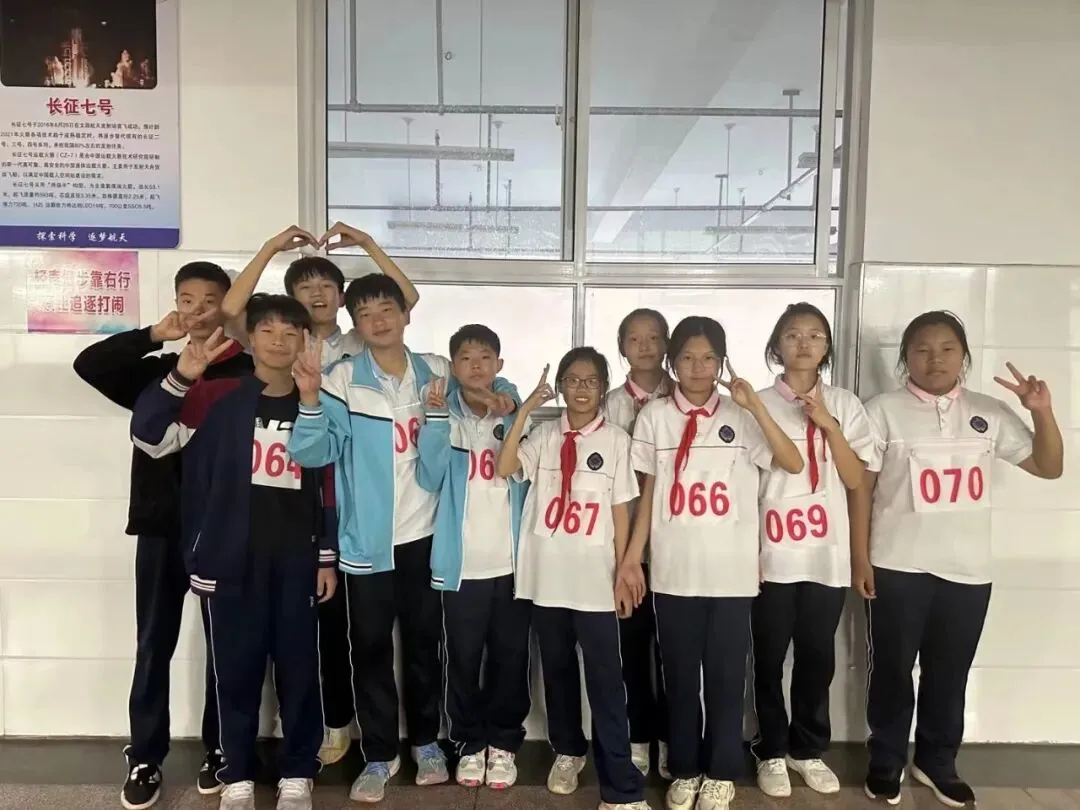 中考倒计时7天|心怀热爱,向阳而生——2023级7班风采展示-第18张图片-四季读书网