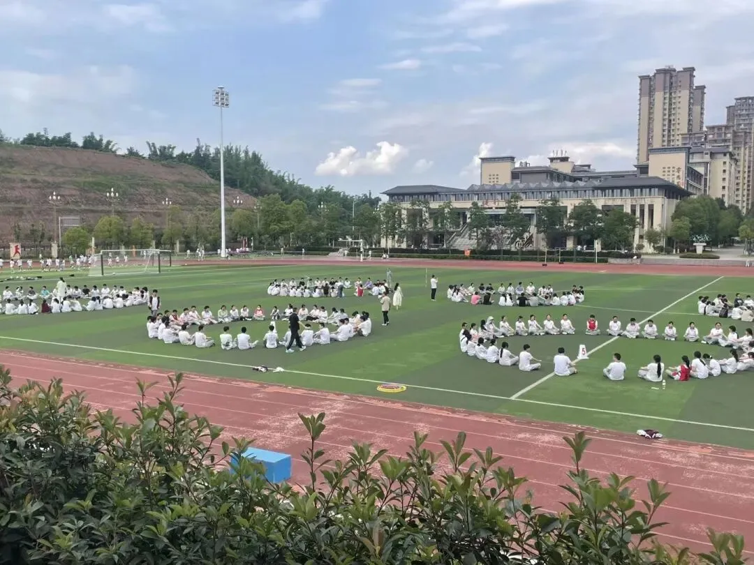 凝心聚力迎中考 逐梦前行向未来——我校开展2026年富顺“圆梦工程”初2023级心理团辅活动-第10张图片-四季读书网