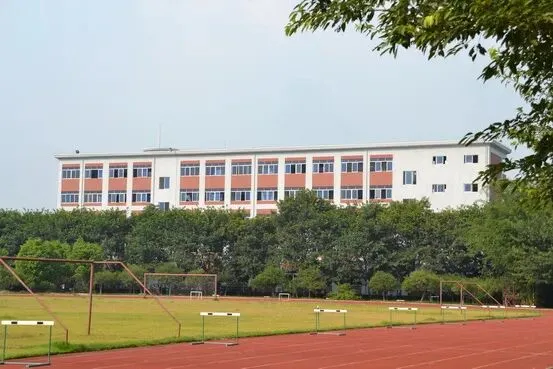 2026年广州中考择校 | 广州市从化区高级技工学校-第16张图片-四季读书网