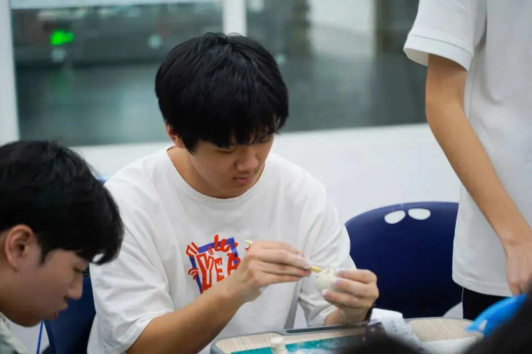 从小抵抗数学,深圳中考 260 分逆袭东京老牌大学-第1张图片-四季读书网