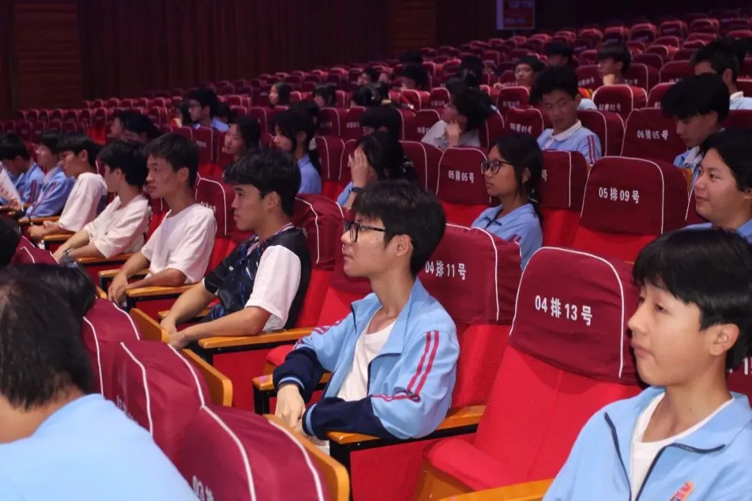 暖心赋能,迎战中考|川绵外开展初三考前心理疏导暨应试指导专题讲座-第7张图片-四季读书网