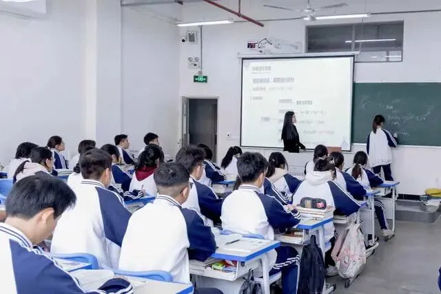 中考冲刺别盲目择校!锦州诚宇 2026秋招预报名启动-第14张图片-四季读书网