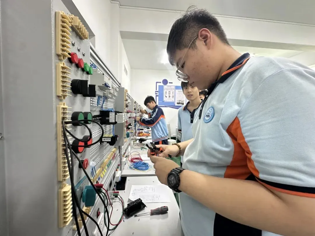 中考冲刺别盲目择校!锦州诚宇 2026秋招预报名启动-第22张图片-四季读书网