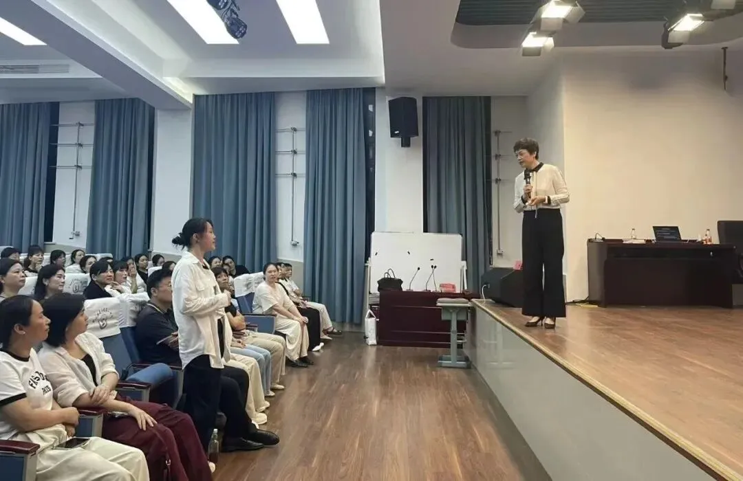 爱有方法,助力中考————平阳县举行第十七期“未来家”亲子共育工坊-第7张图片-四季读书网