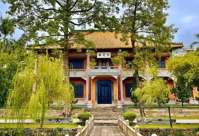 果然不简单!这所中学中考年年挤破头,百年前就不是等闲之辈了-第6张图片-四季读书网