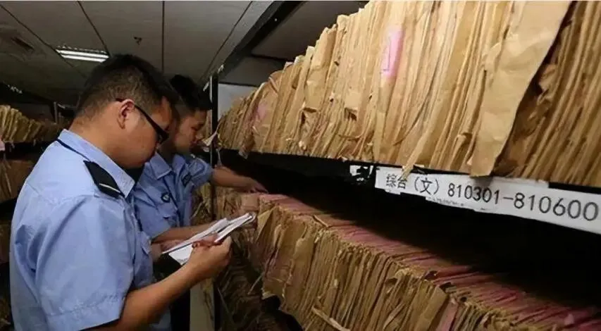 2003年,考生教育局偷盗试卷,全国启用高难备用卷,改写600万考生命运!-第10张图片-四季读书网