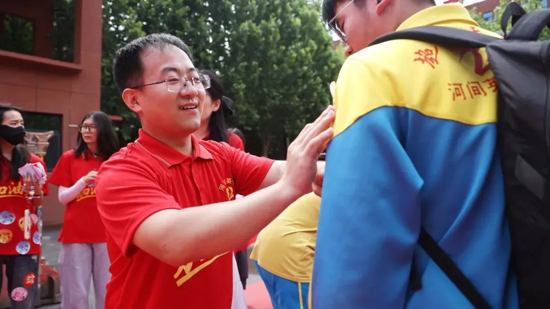 【2026驰骋中考1️⃣】休整蓄锋芒!英华初三勇士归来,秣马厉兵战-第55张图片-四季读书网