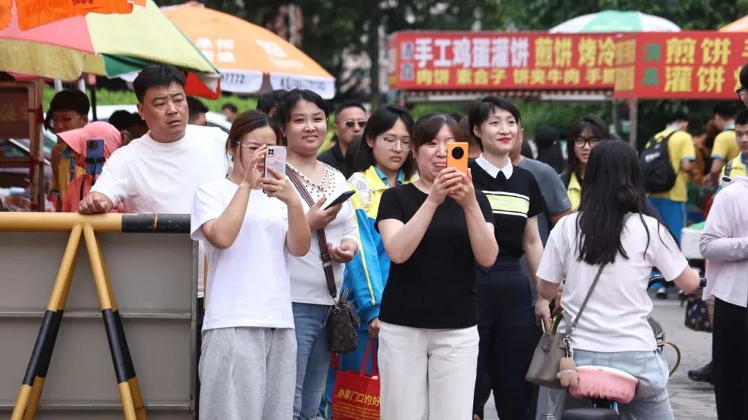 【2026驰骋中考1️⃣】休整蓄锋芒!英华初三勇士归来,秣马厉兵战-第65张图片-四季读书网
