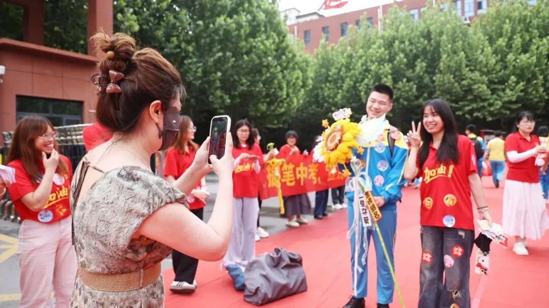 【2026驰骋中考1️⃣】休整蓄锋芒!英华初三勇士归来,秣马厉兵战-第72张图片-四季读书网