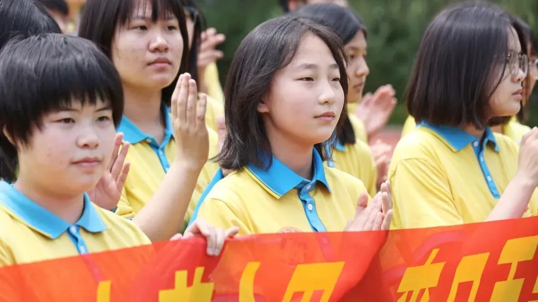 【2026驰骋中考1️⃣】休整蓄锋芒!英华初三勇士归来,秣马厉兵战-第83张图片-四季读书网