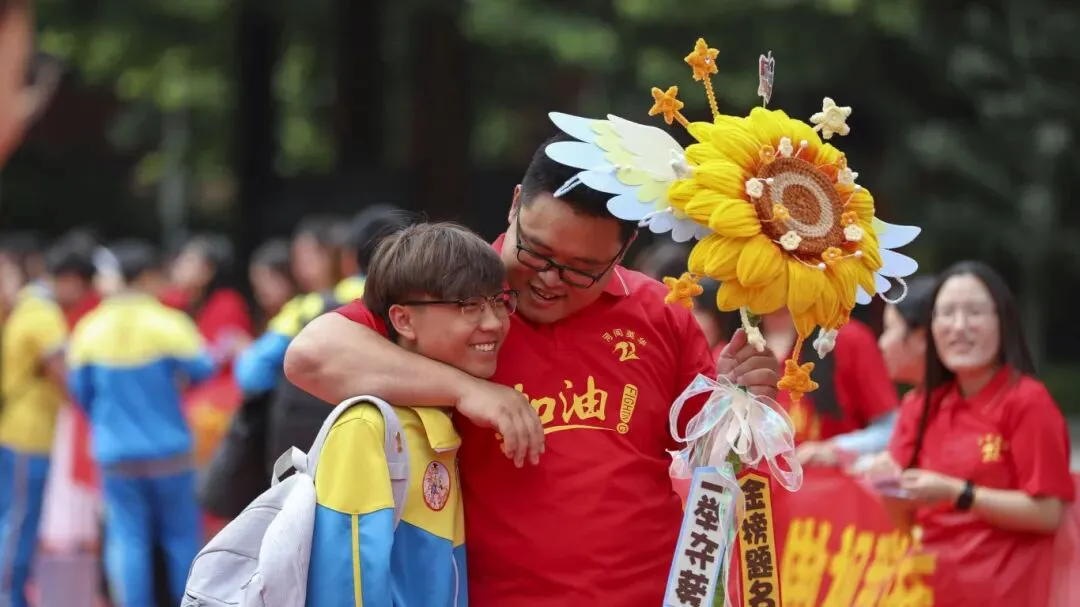 【2026驰骋中考1️⃣】休整蓄锋芒!英华初三勇士归来,秣马厉兵战-第120张图片-四季读书网