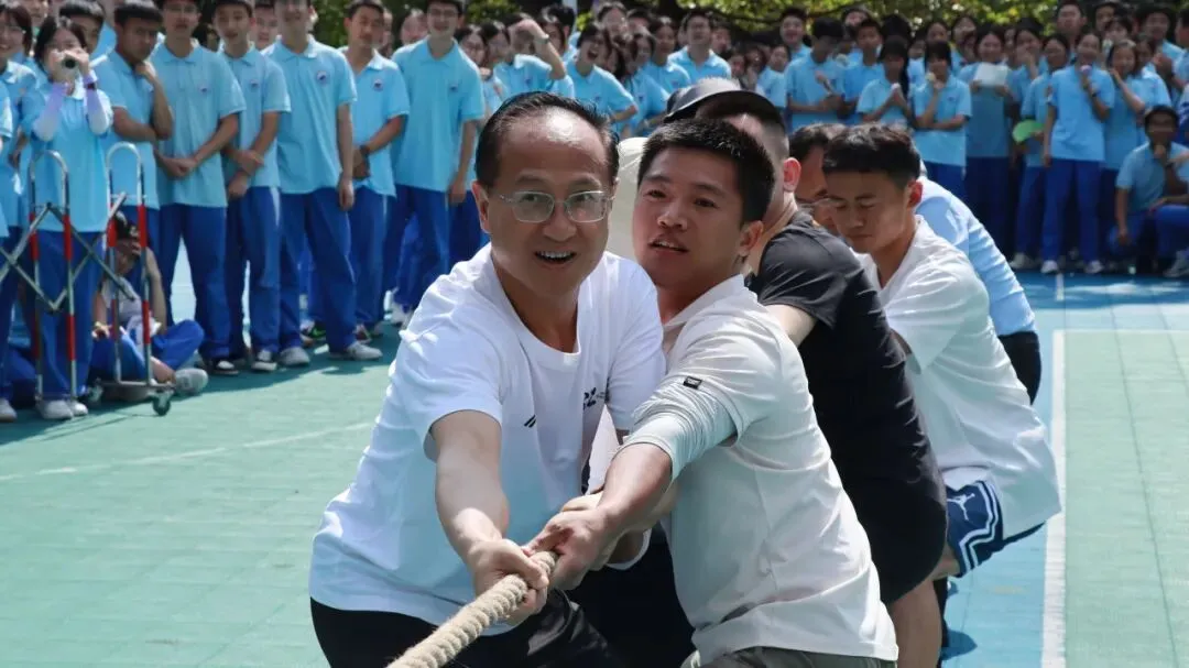 【五色璀璨·橙色悦心】趣味释压,逐梦中考|遵义航天中学九年级趣味运动会暖心落幕!-第40张图片-四季读书网 【五色璀璨·橙色悦心】趣味释压,逐梦中考|遵义航天中学九年级趣味运动会暖心落幕!-第40张图片-四季读书网