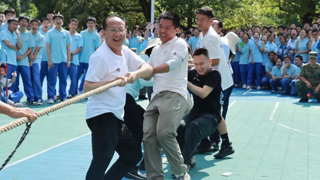 【五色璀璨·橙色悦心】趣味释压,逐梦中考|遵义航天中学九年级趣味运动会暖心落幕!-第41张图片-四季读书网 【五色璀璨·橙色悦心】趣味释压,逐梦中考|遵义航天中学九年级趣味运动会暖心落幕!-第41张图片-四季读书网