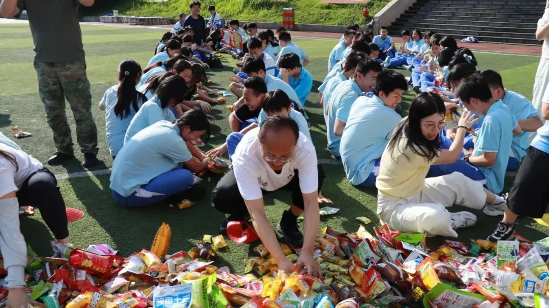 【五色璀璨·橙色悦心】趣味释压,逐梦中考|遵义航天中学九年级趣味运动会暖心落幕!-第76张图片-四季读书网 【五色璀璨·橙色悦心】趣味释压,逐梦中考|遵义航天中学九年级趣味运动会暖心落幕!-第76张图片-四季读书网