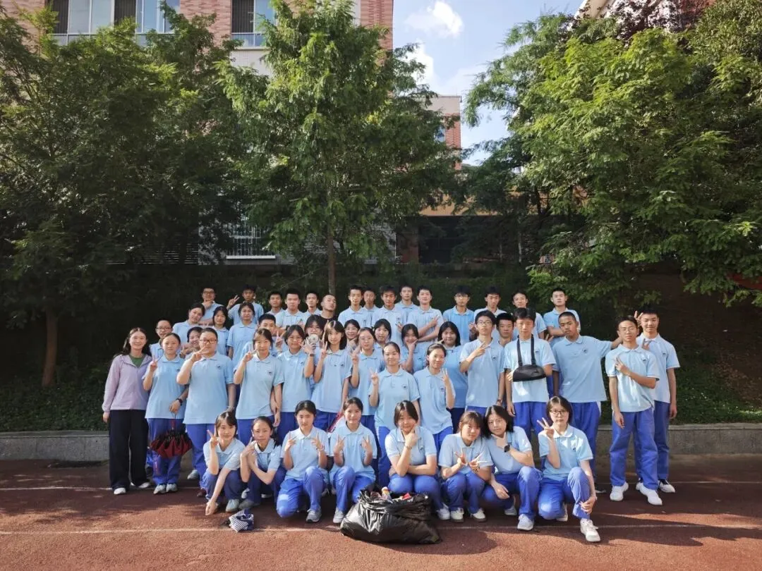 【五色璀璨·橙色悦心】趣味释压,逐梦中考|遵义航天中学九年级趣味运动会暖心落幕!-第95张图片-四季读书网 【五色璀璨·橙色悦心】趣味释压,逐梦中考|遵义航天中学九年级趣味运动会暖心落幕!-第95张图片-四季读书网