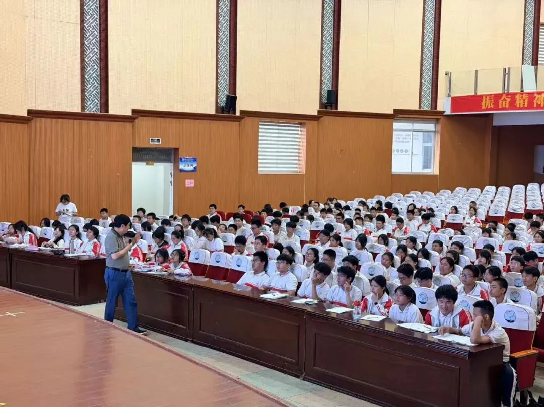 三会聚力,决胜中考 | 福安一中冠杭校区初三年段冲刺纪实-第36张图片-四季读书网 三会聚力,决胜中考 | 福安一中冠杭校区初三年段冲刺纪实-第36张图片-四季读书网