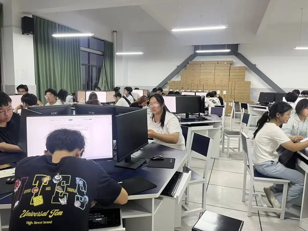 【以练备考】建筑工程学院组织全真模拟考试-第8张图片-四季读书网