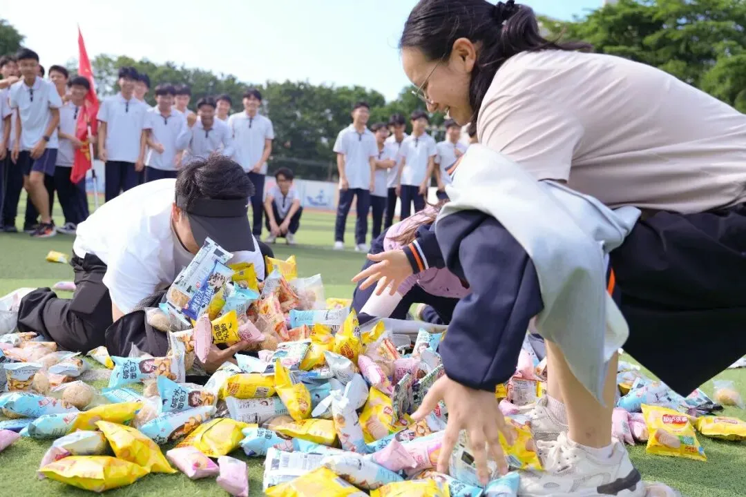 轻装上阵,笑迎中考——肇庆市长田学校九年级中考减压活动-第18张图片-四季读书网
