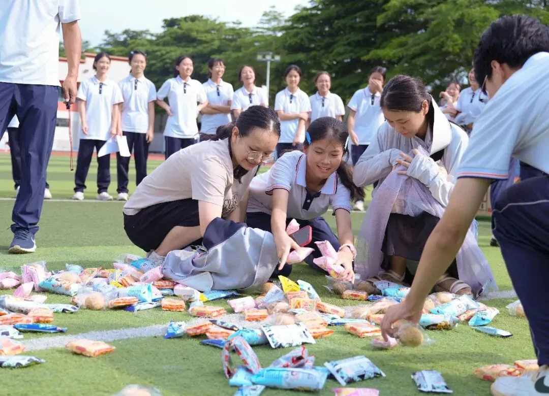 轻装上阵,笑迎中考——肇庆市长田学校九年级中考减压活动-第19张图片-四季读书网