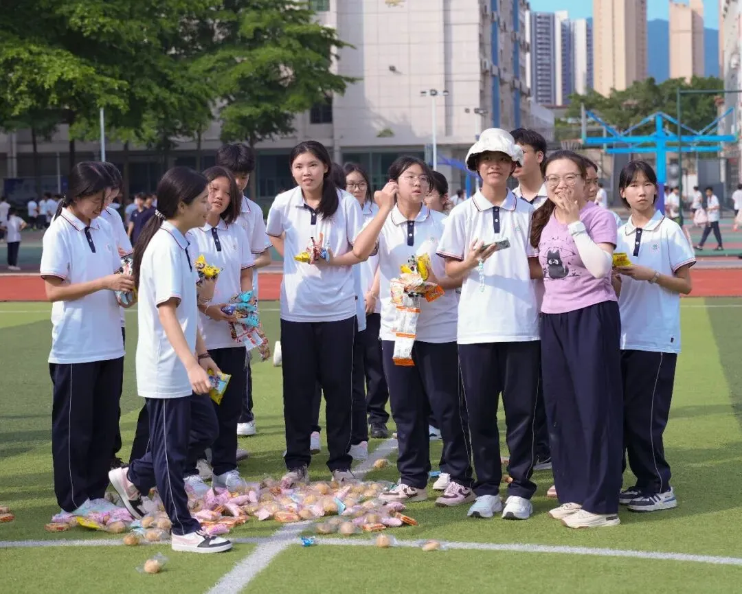 轻装上阵,笑迎中考——肇庆市长田学校九年级中考减压活动-第27张图片-四季读书网