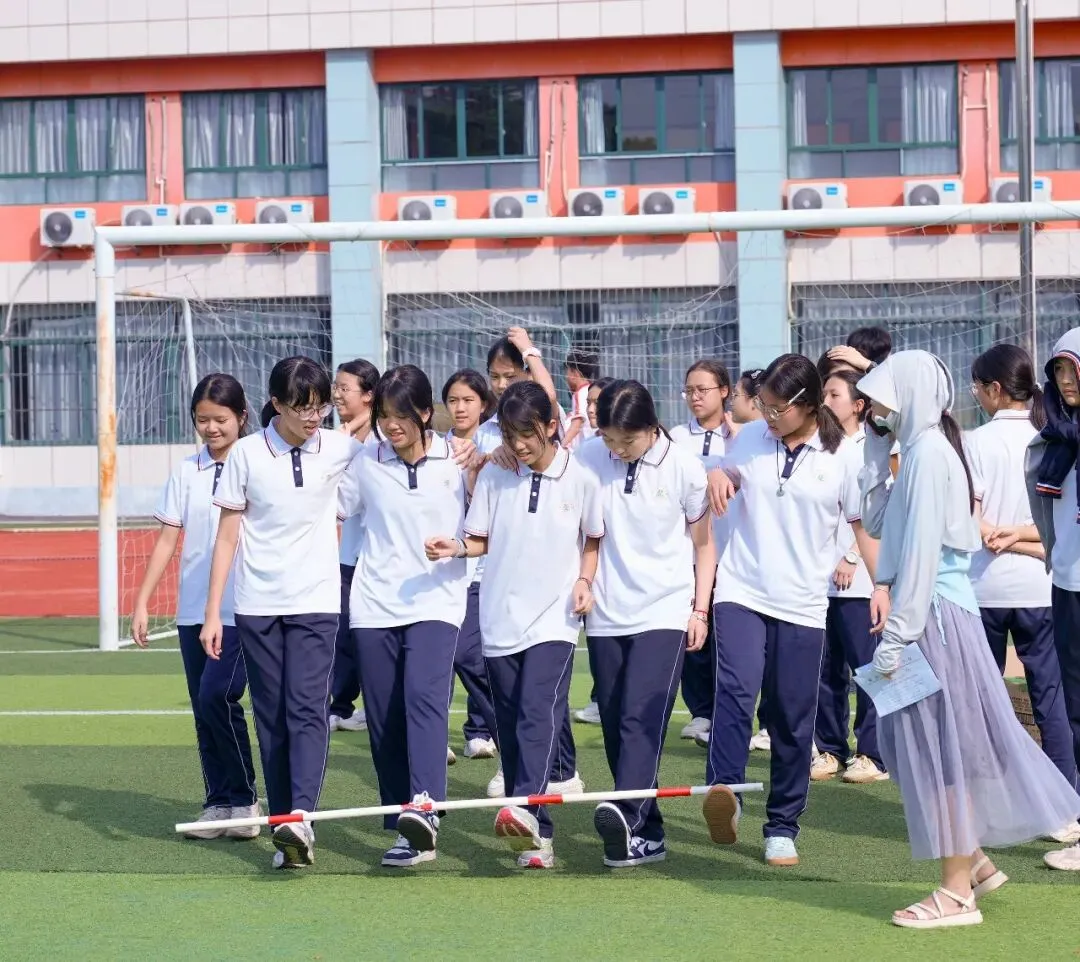 轻装上阵,笑迎中考——肇庆市长田学校九年级中考减压活动-第28张图片-四季读书网
