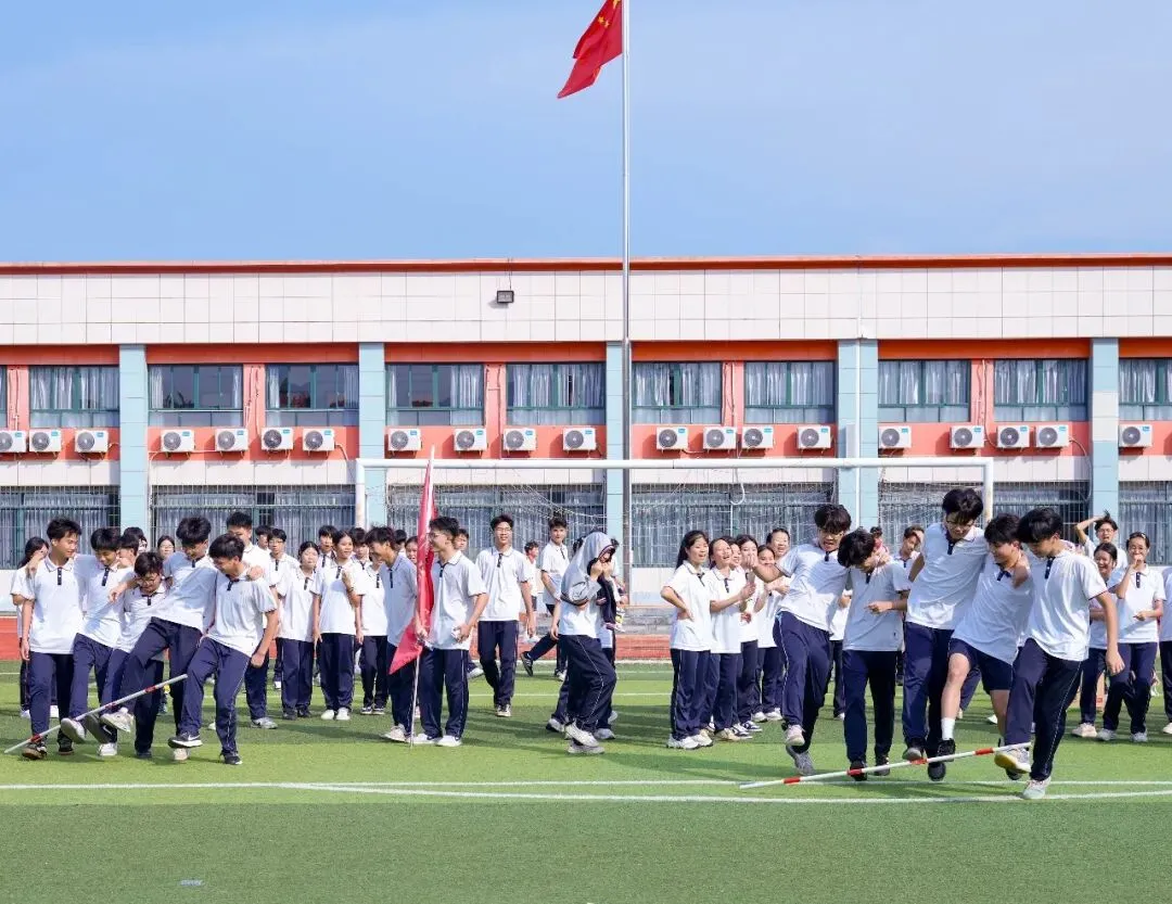 轻装上阵,笑迎中考——肇庆市长田学校九年级中考减压活动-第30张图片-四季读书网