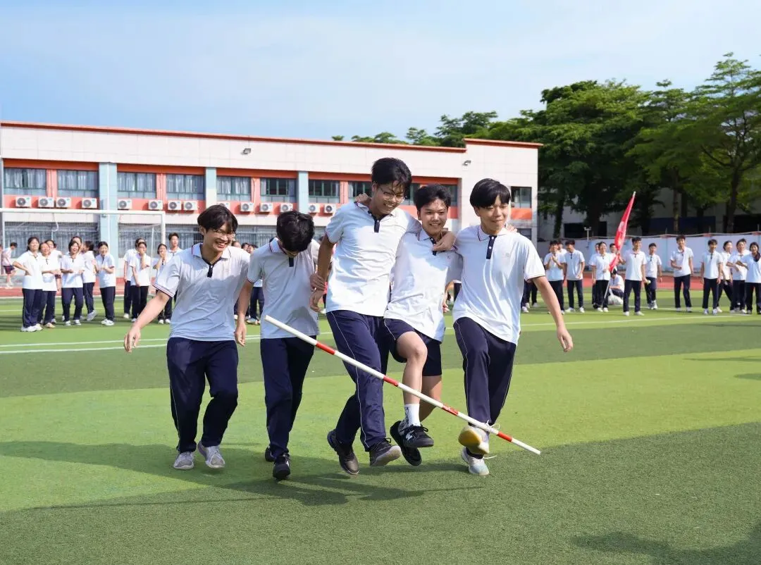 轻装上阵,笑迎中考——肇庆市长田学校九年级中考减压活动-第31张图片-四季读书网