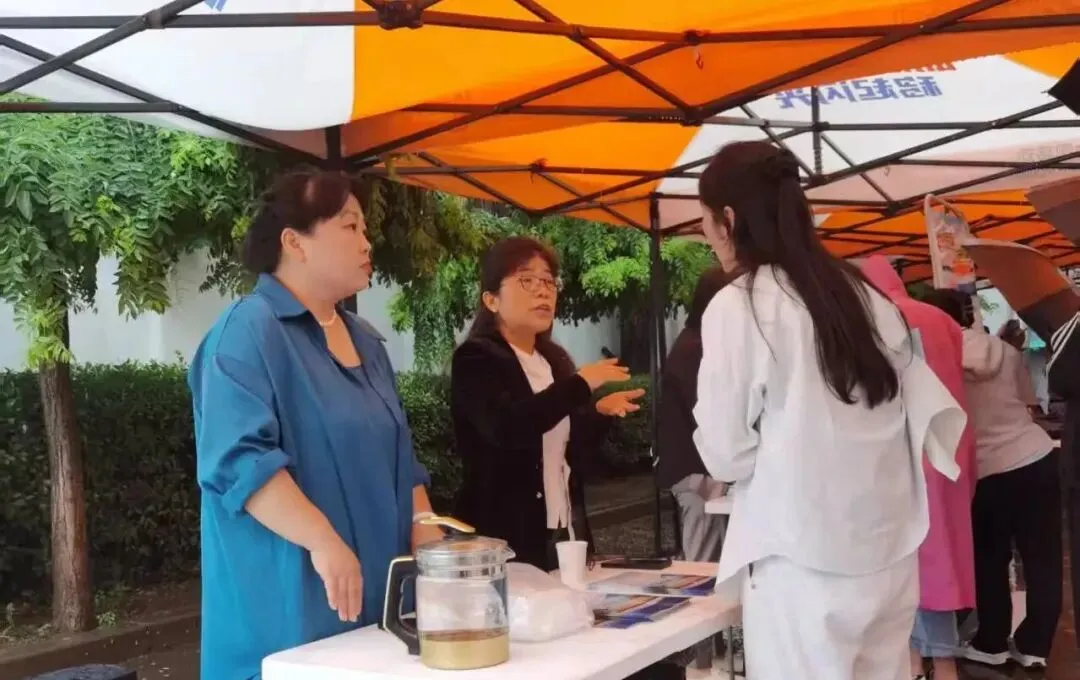 沧州市中考升学服务咨询会今日举行-第16张图片-四季读书网