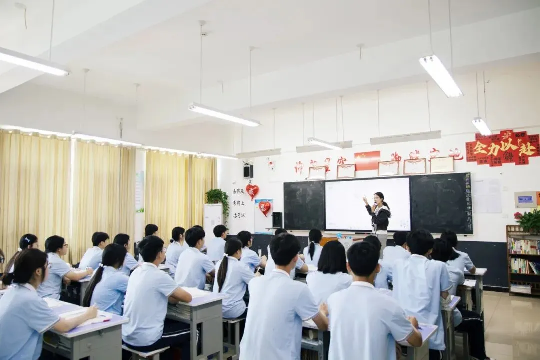 中考择校何去何从 | 临沂艺林高级中学,为普通生、偏科生、边缘生铺就看得见的大学之路-第42张图片-四季读书网