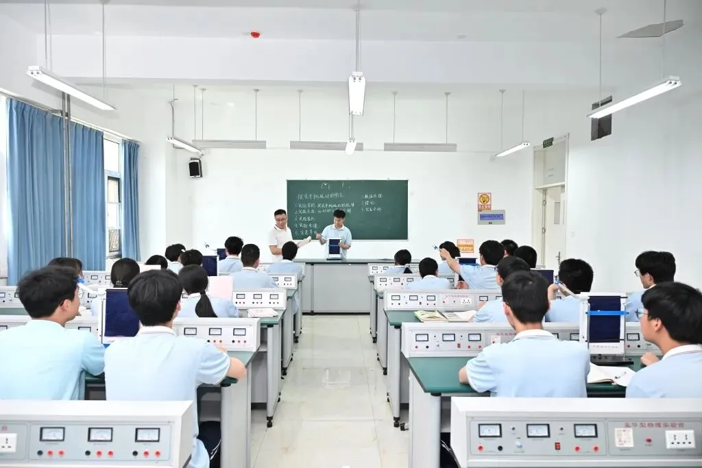 中考择校何去何从 | 临沂艺林高级中学,为普通生、偏科生、边缘生铺就看得见的大学之路-第43张图片-四季读书网